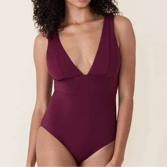 Aritzia  BABATON bodysuit - Picture 1 of 6